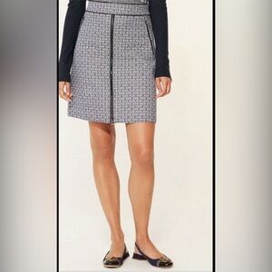 Tory Burch 8 NWT $250 A-line
Zip Skirt Navy Gemini Chain Print
Pockets NEW